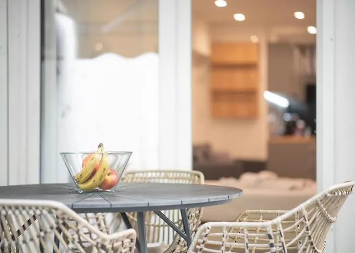 Luxury Studio With Garden Next To Acropolis